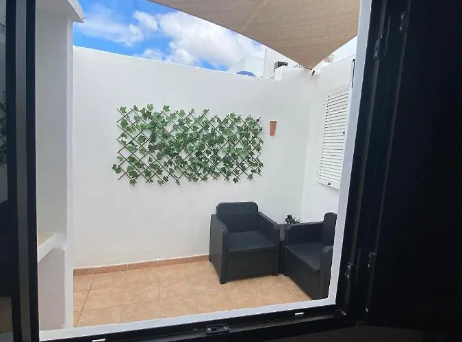 Happy House Nane * Playa Honda (Lanzarote)